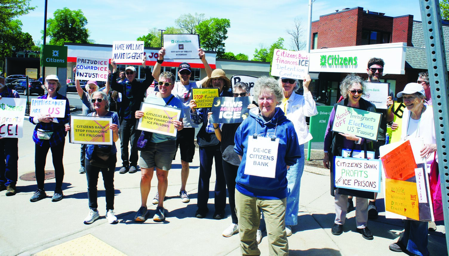 Citizens Bank protests continue in Parkway